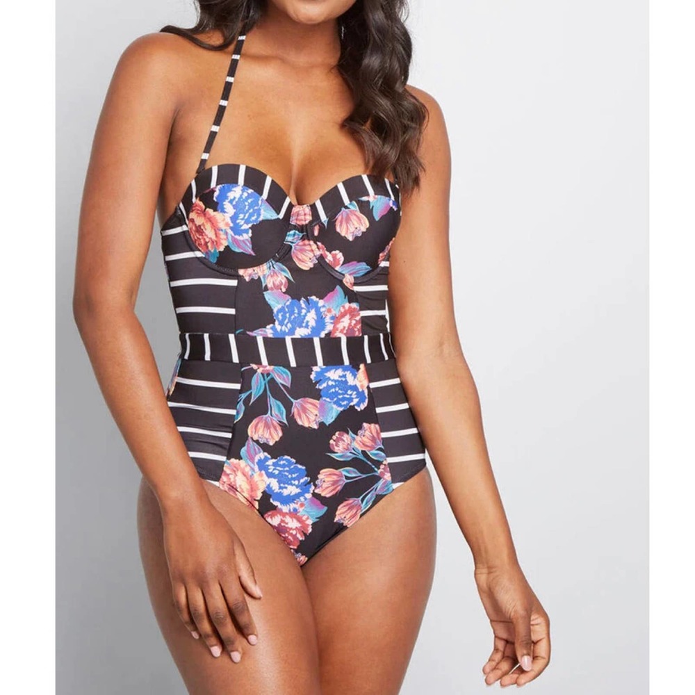 NWT ModCloth The Harper One-Piece Swimwear Large